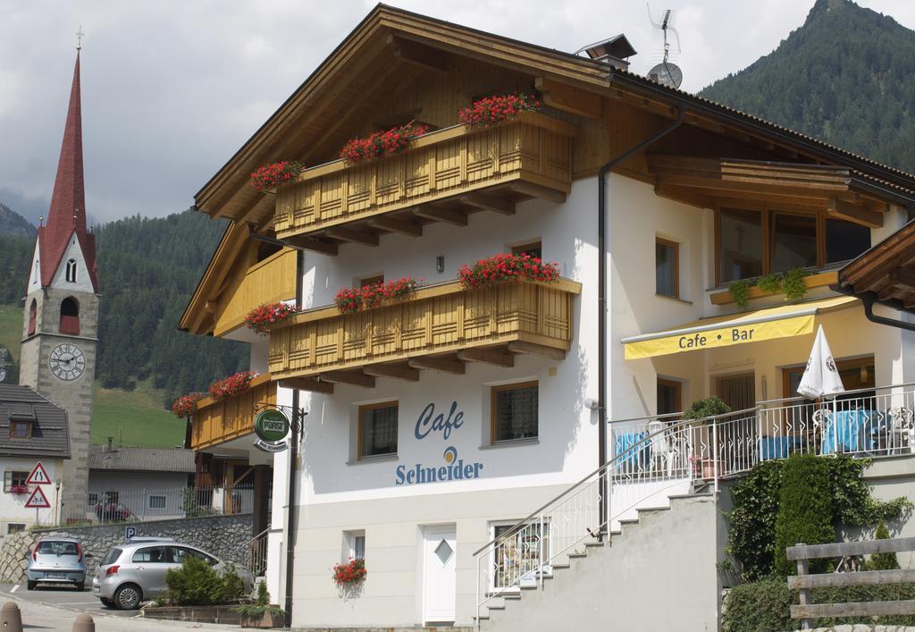 Cafe Schneider Bed & Breakfast Lappago Екстериор снимка